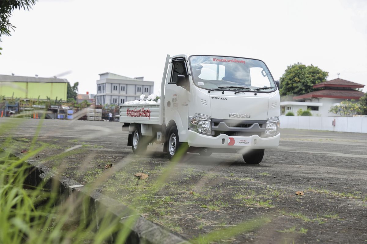 Isuzu merupakan merek yang tetap gencar menggaungkan konsep eco driving dalam berkendara. 