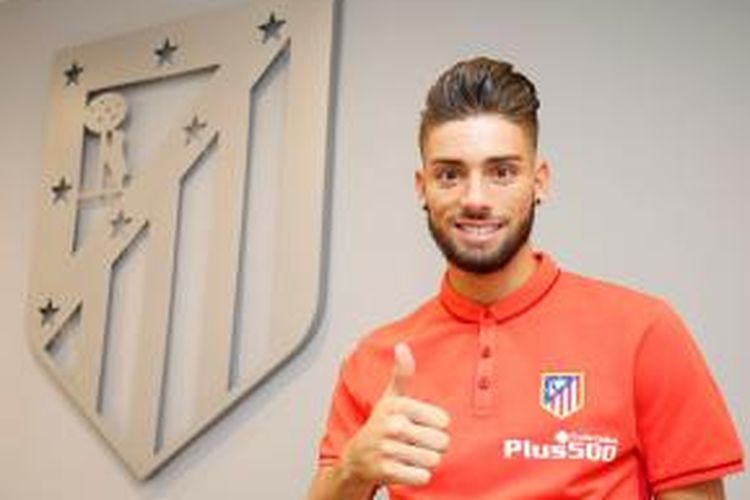 Atletico Madrid mengumumkan transfer Yannick Ferreira Carrasco, Jumat (10/7/2015).