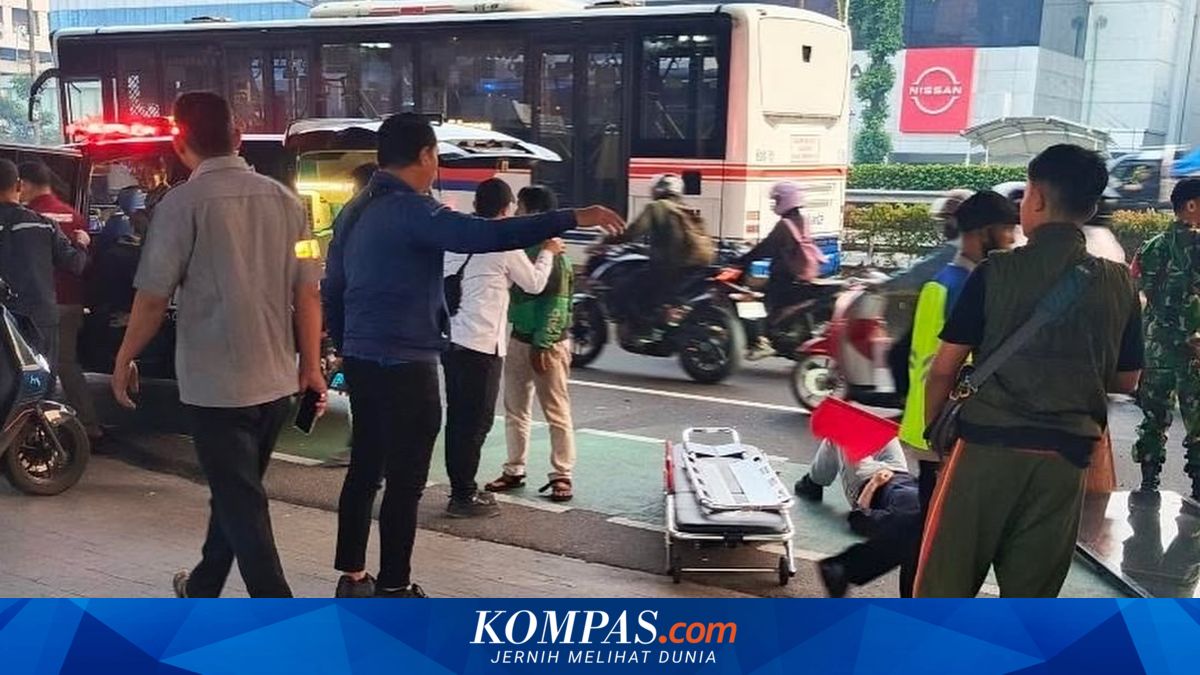 Bus Transjakarta Tabrak Separator di MT Haryono Jaktim, Penyebabnya Masih Diusut