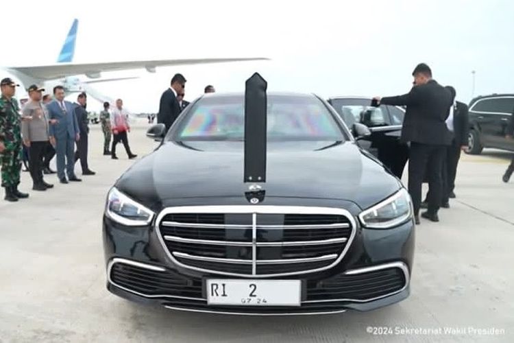 Mobil dinas Wakil Presiden RI Mercedes-Benz S680 Guard