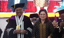 Miliki Banyak Prestasi dan Inovasi, Gubernur Olly Terima Gelar Doktor Honoris Causa dari Unsrat