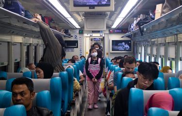 Ilustrasi penumpang kereta api