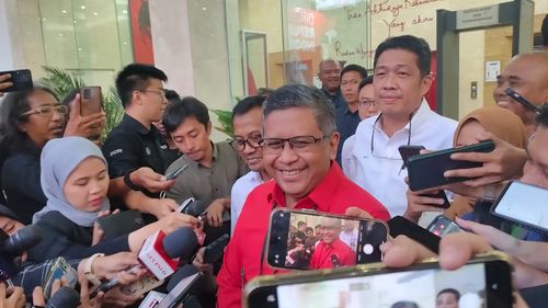 Candai Benny K Harman soal Peluang Kerja Sama PDI-P-Demokrat, Hasto: Ketukan Pintunya Belum Terdengar