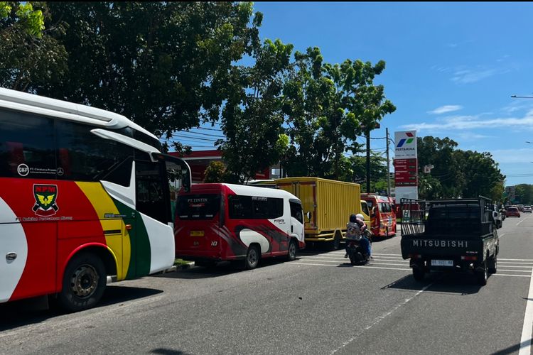 Antrean Solar Mengular di Padang: Antara Kelangkaan Stok dan Lonjakan Kebutuhan