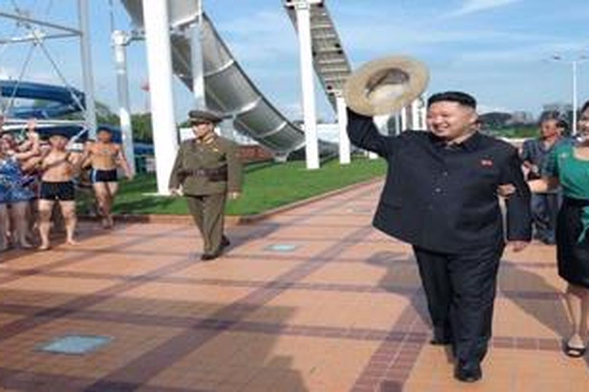 Kim Jong-Un dan istrinya Ri Sol-Ju