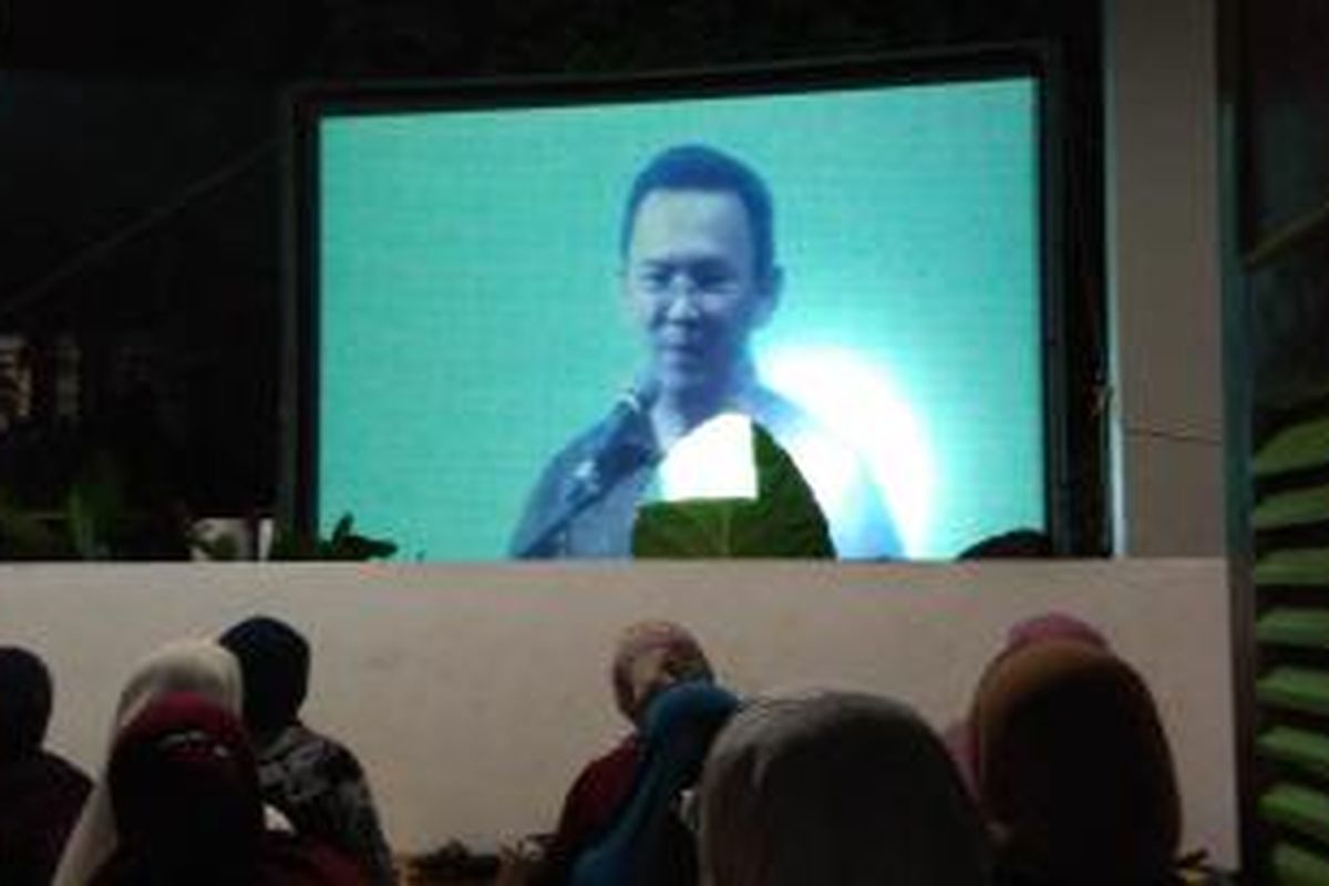 Gubernur DKI Jakarta Basuki Tjahaja Purnama memberi sambutan dalam haul keenam Gus Dur di Ciganjur, Jakarta Selatan, Sabtu (26/12/2015). 