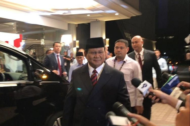 Capres nomor urut 02 Prabowo Subianto saat tiba di lokasi debat keempat, Hotel Shangri-La, Jakarta Pusat, Sabtu (30/3/2019)