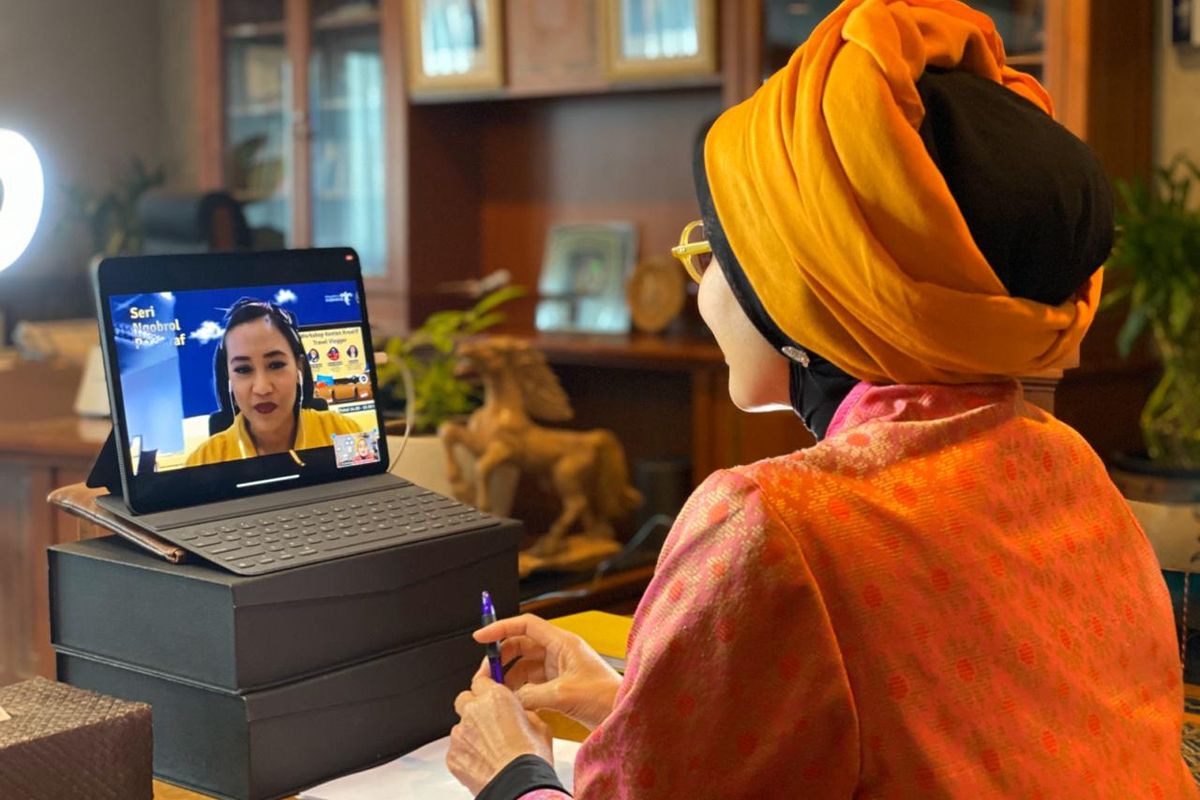 Kemenparekraf mendorong masyarakat memproduksi konten kreatif berupa vlogging, khususnya berkaitan mempromosikan keindahan dan keunikan pariwisata Tanah Air.