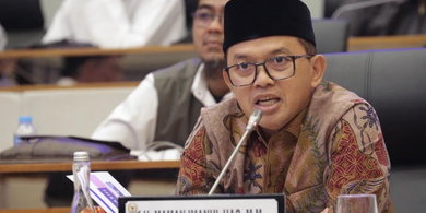 DPR Minta Kemenhaj Pastikan Keamanan Jemaah Umrah Terdampak Gangguan Penerbangan Akibat Konflik di Riyadh