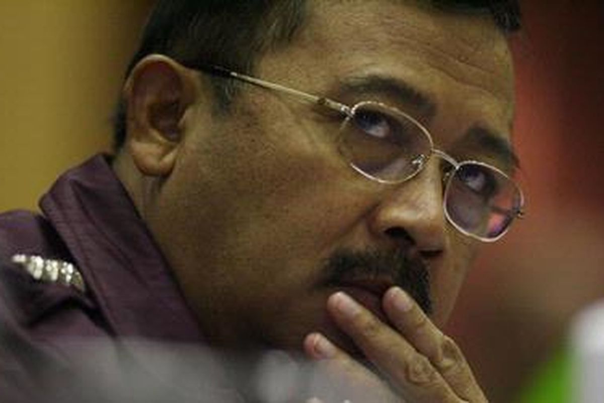 Mantan Wakapolri Komjen Pol Makbul Padmanegara.