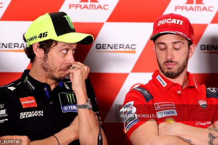 Dua rider MotoGP, Valentino Rossi (kiri) dan Andrea Dovizioso (kanan).