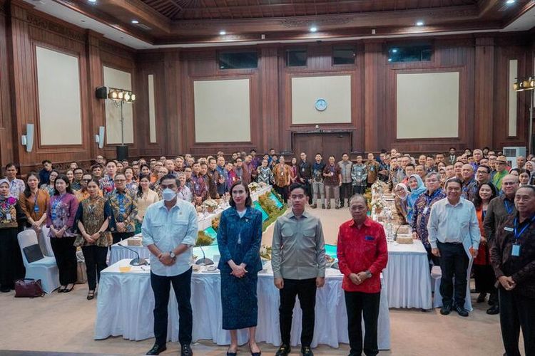 Forum dialog strategis bersama Wapres RI Gibran Rakabuming dan Kemenpar yang turut dihadiri oleh InJourney. 