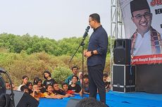 Saat Anies "Dipalak" Bocil yang Minta Lapangan Bola di Muara Baru...