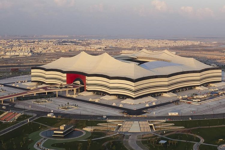 Al Bayt Stadium, salah satu venue Piala Dunia 2022 di Qatar. Di artikel ini Anda bisa membaca profil stadion Piala Dunia 2022, Al Bayt stadium.