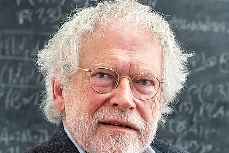 Mr. Beam adalah julukan untuk Anton Zeilinger, peraih nobel Fisika tahun 2022 dari Austria.