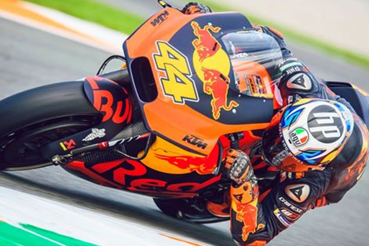 KTM mengumumkan akan menjual dua unit RC16 kepada konsumen privat