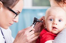Pentingnya Tes Pendengaran OAE pada Bayi