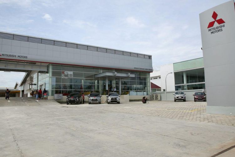 Mitsubishi resmikan diler baru di Palangka Raya, Kalimantan Tengah