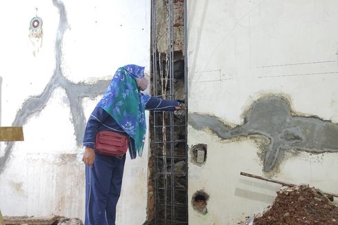 Derita Pemilik Rumah di Tebet yang Temboknya Hampir Roboh, Kini Mengungsi demi Renovasi