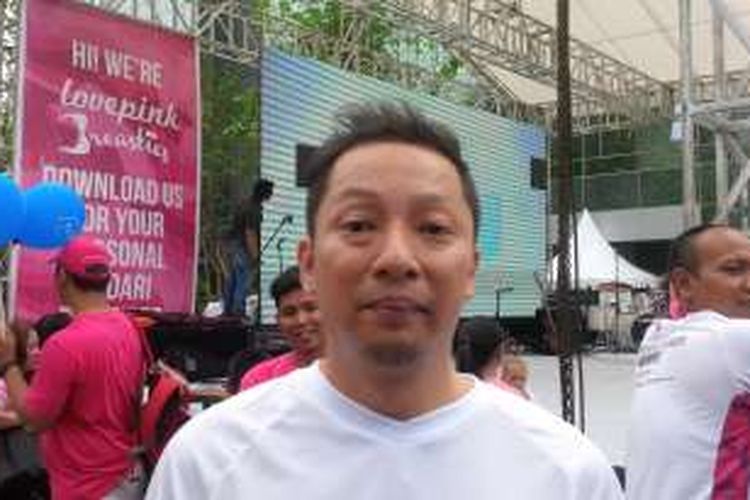 Ringgo Agus Rahman menghadiri acara Jakarta Goes Pink, sebuah kegiatan peduli para penderita kanker dan penyintas kanker, di Altira Business Park, Sunter, Jakarta Utara, Minggu (9/10/2016).