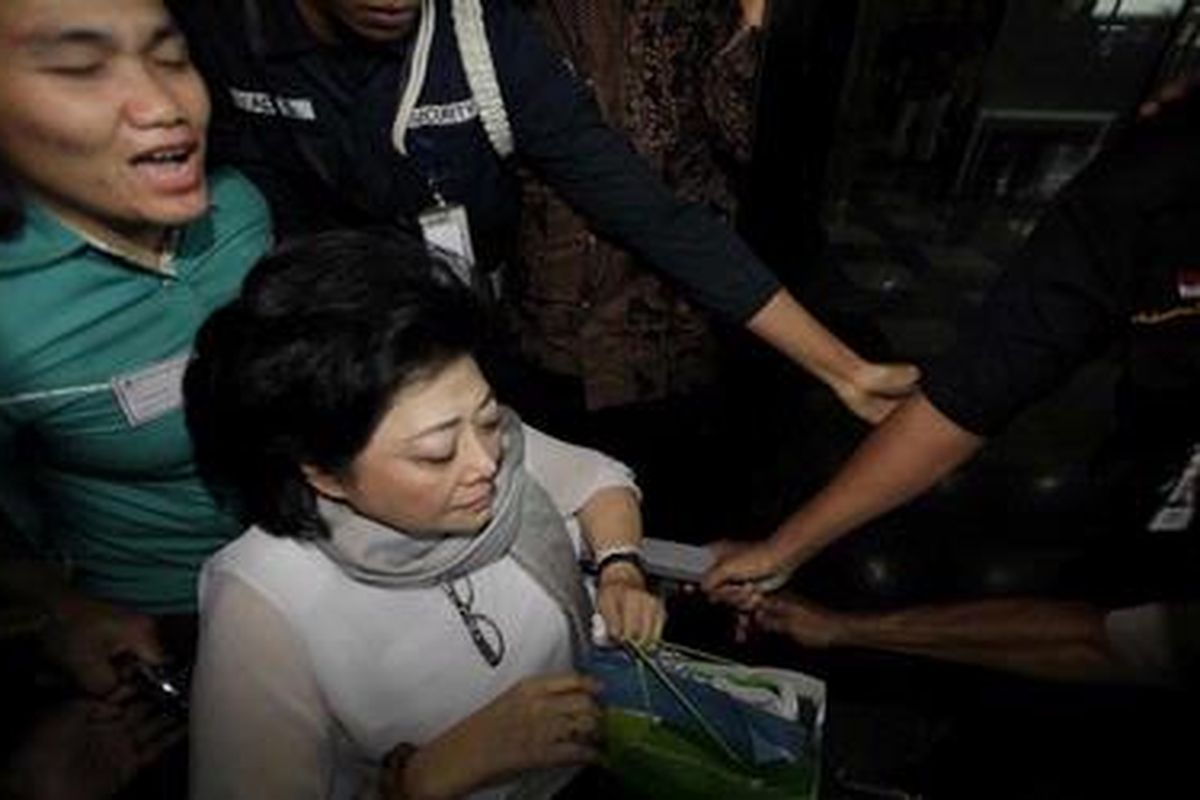 Pengusaha Hartarti Murdaya memenuhi panggilan Komisi Pemberantasan Korupsi, Jakarta, Rabu (12/9/2012).  