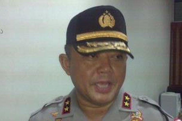 Kepala Kepolisian Daerah Sulawesi Selatan dan Sulawesi Barat (Kapolda Sulselbar), Inspektur Jendral (Irjen) Polisi Mudji Waluyo.