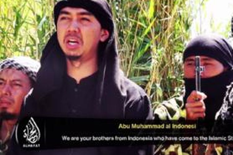 Milisi ISIS asal Indonesia dalam video yang dirilis kelompok itu