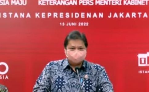 Booster Shot Mandatory for Attending Events, Travel: Indonesian Senior Minister