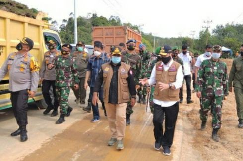 Jalan Ambles Terjadi di Lintas Penghubung Riau dan Sumbar 