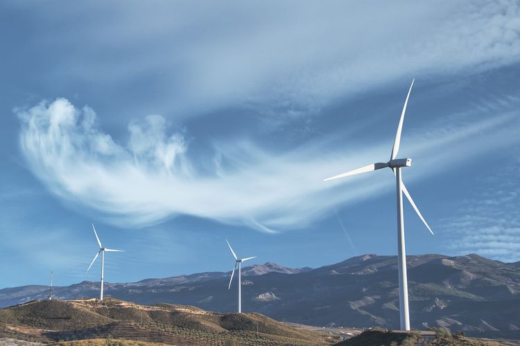 Energi angin yang menggerakkan turbin angin