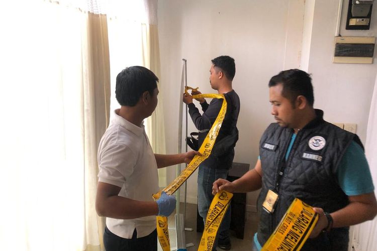 penggerebekan klinik yang sediakan praktek stem cell ilegal di Kemang, Jakarta Selatan, Sabtu (11/1/2020)