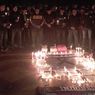 Aremania dan Bonek Lombok Doa Bersama untuk Korban Tragedi Kanjuruhan