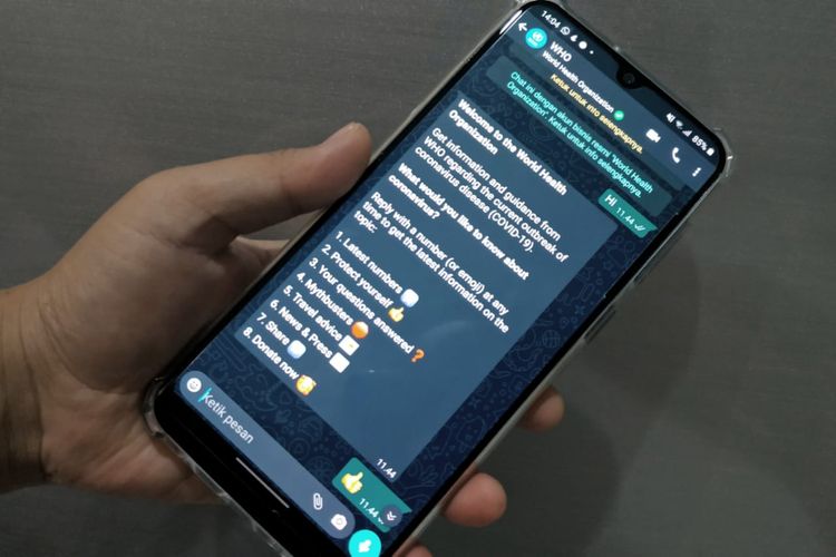 Layanan WHO yang bisa diakses melalui Whatsapp mengenai Covid-19