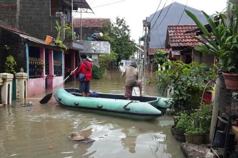 Banjir Setinggi 1,2 Meter Rendam Perumahan Total Persada Tangerang