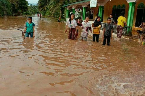 Banjir Melanda Ratusan Rumah Warga di Dua Desa Rokan Hulu