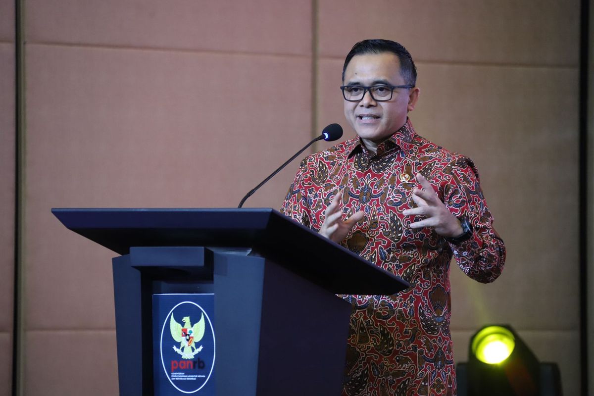 Menteri Pendayagunaan Aparatur Negara dan Reformasi Birokrasi (Menpan RB) Abdullah Azwar Anas dalam acara Peresmian Bersama MPP dan Penguatan Komitmen Penerapan MPP Digital di Jakarta, Kamis (07/3/2024).
