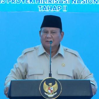 Presiden RI Prabowo Subianto saat meresmikan groundbreaking 13 proyek hilirisasi yang diadakan di Cilacap, Jawa Tengah, Rabu (29/4/2026). 
