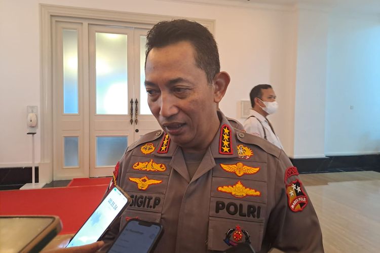Kapolri Jenderal Listyo Sigit Prabowo saat ditemui di kawasan Dharmawangsa, Jakarta Selatan, Kamis (16/2/2023). 