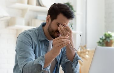 Ilustrasi gejala retinopati diabetik.