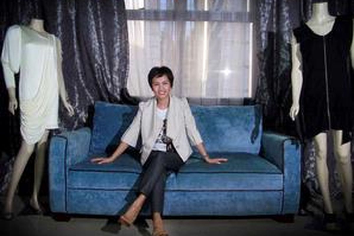 Ardistia Dwiasri, memulai karier sebagai desainer dengan label Ardistia New York pada 2006 di Amerika Serikat.