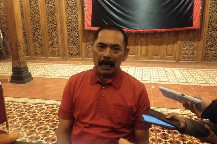 Ketua DPC PDIP Solo FX Hadi Rudyatmo di Pucangsawit, Jebres, Solo, Kamis (13/1/2022) malam.