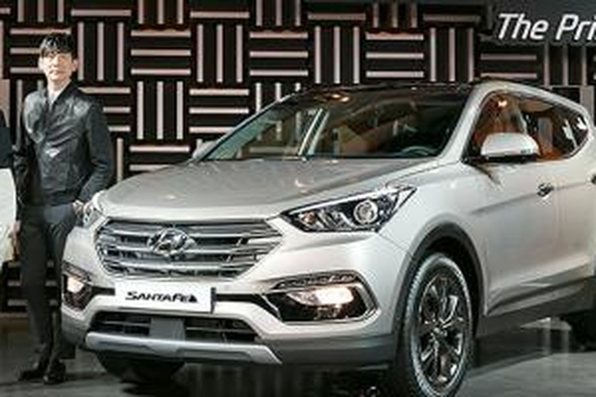 Hyundai Santa Fe saat diluncurkan di Korea Selatan, Jumat (5/6/2015).