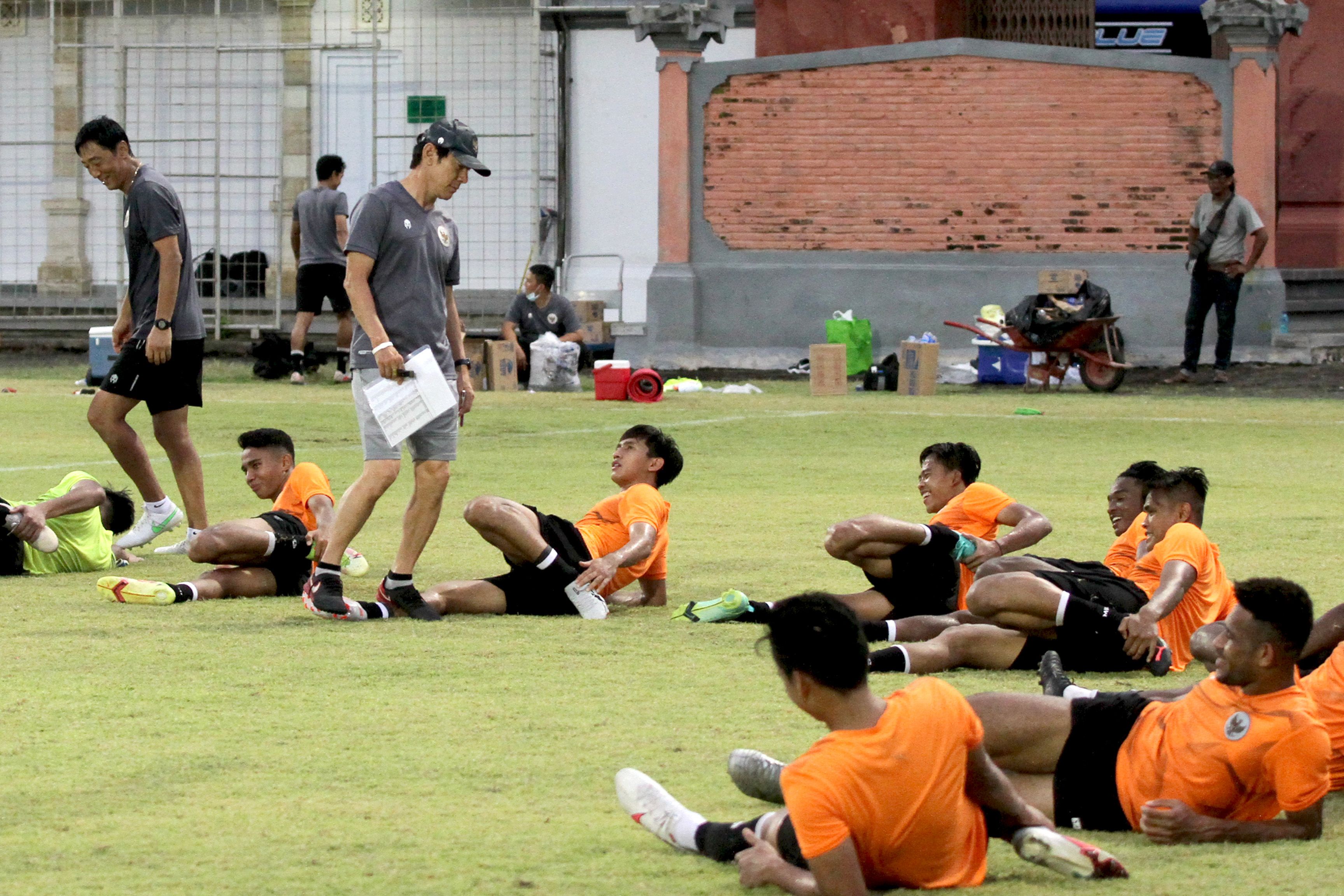 Shin Tae-yong yang Mengusulkan Timnas Indonesia Mundur dari Piala AFF U23