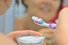 Sikat Gigi Pakai Campuran Odol dan Garam Disebut Ampuh Putihkan Gigi, Ini Kata Dokter