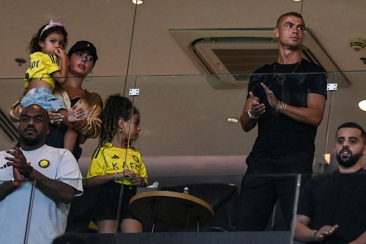 Al-Nassr Menang 3-0 Tanpa Ronaldo, Awal Manis Ange Postecoglou