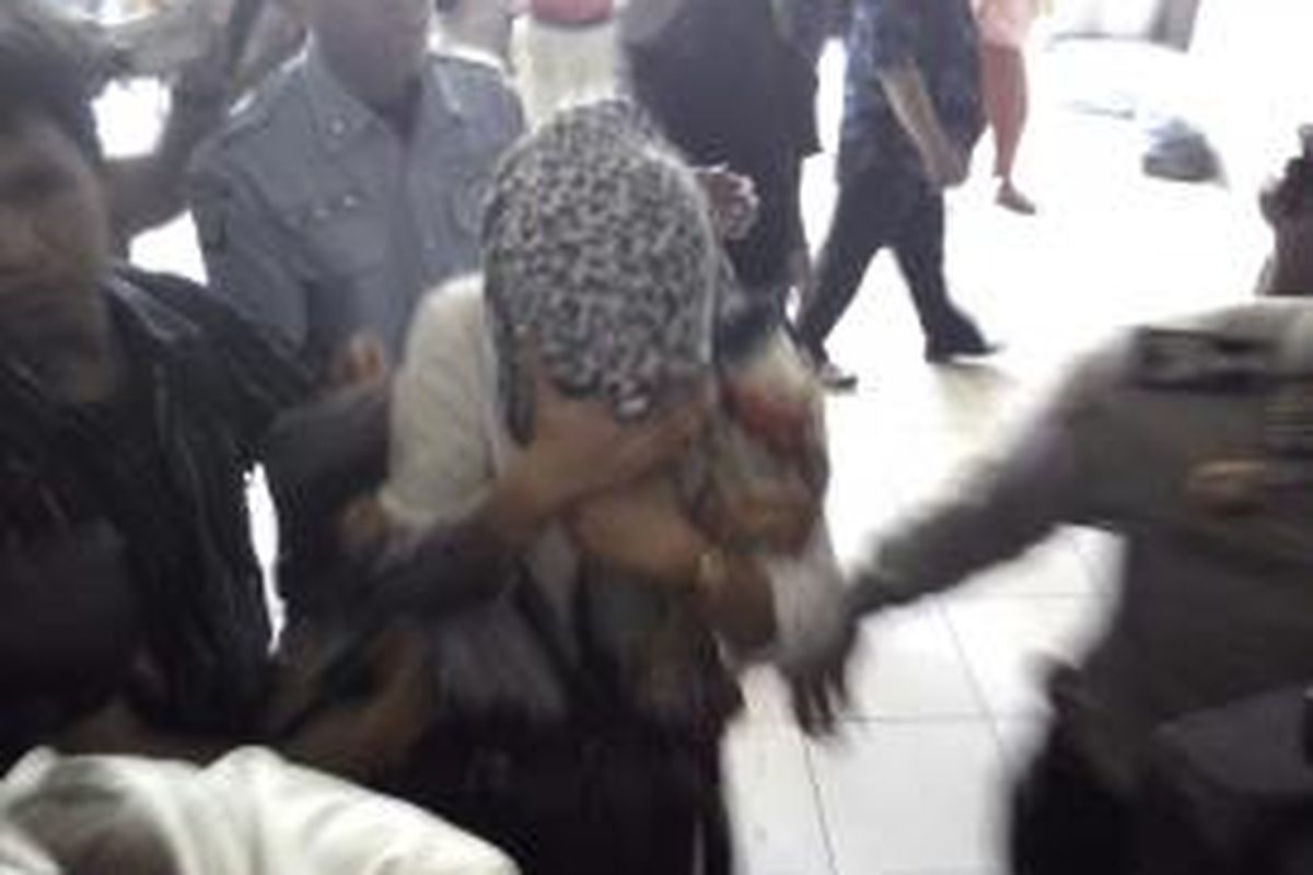 Assyifa Ramadhani tiba di Pengadilan Negeri Jakarta Pusat, Selasa (19/8/2014).