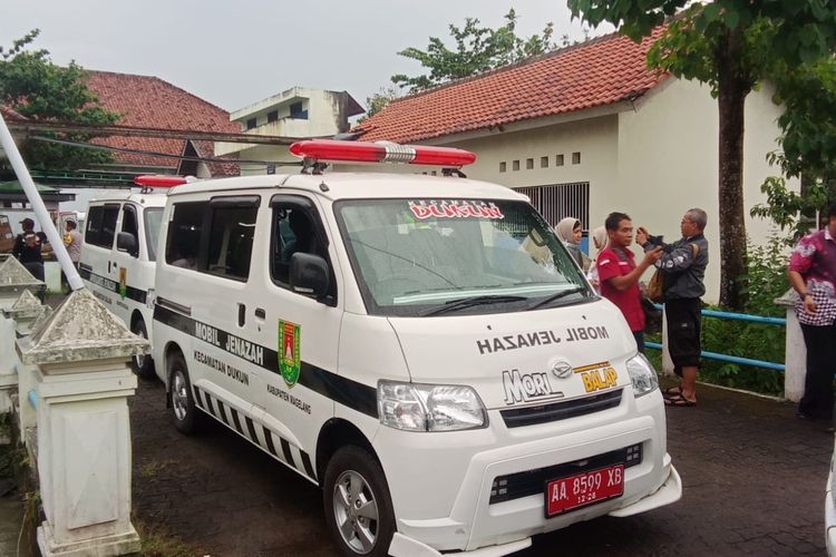 Kecelakaan Purworejo, Iring-iringan Ambulans Antar 11 Jenazah Korban ke Magelang