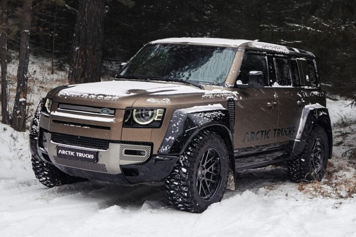 Arctic Trucks ubah Land Rover Defender jadi lebih jangkung