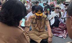 Dukungan untuk Program MBG Menggema, Gubernur Kalteng Terima Aspirasi Massa 