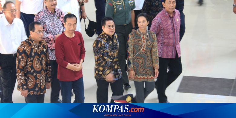 Resmikan Kereta Bandara Ini Alasan Jokowi  Pakai Kaus dan 